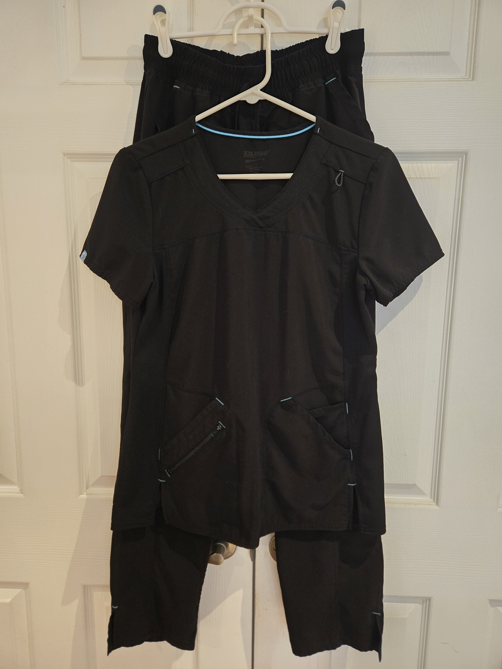 Scrubstar Black Women’s V-Neck Scrub Top and Pants Set -